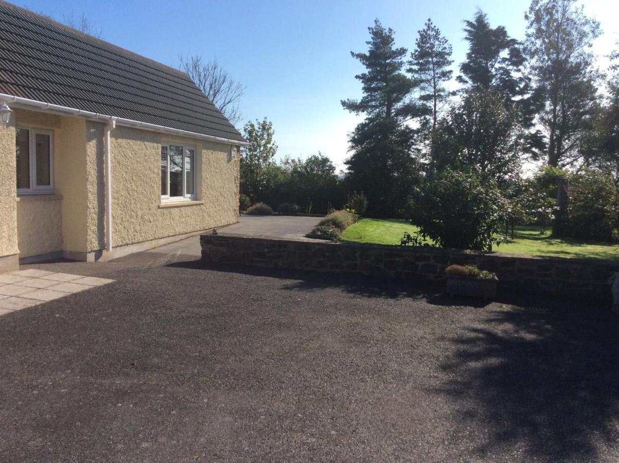 Hotel Pembrokeshire Fields Haverfordwest Esterno foto